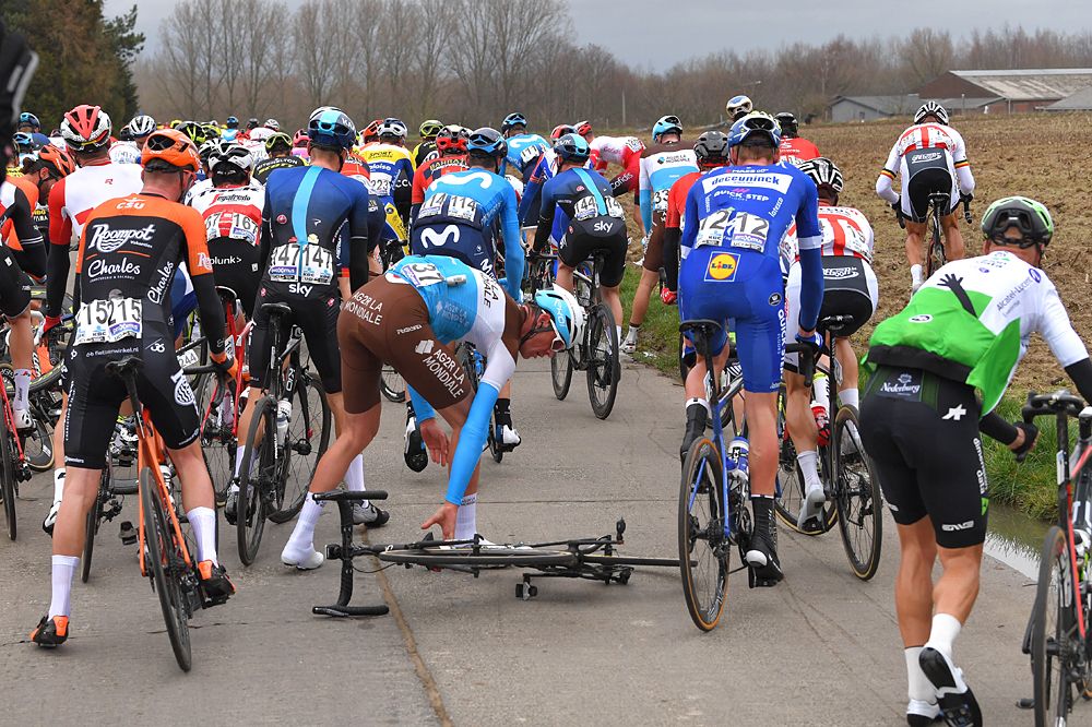 A crash during Omloop Het Nieuwsblad