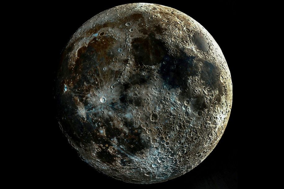 The moon looks clearer than ever in this epic composite image