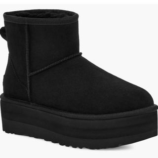 UGG Classic Mini Platform Boot in black