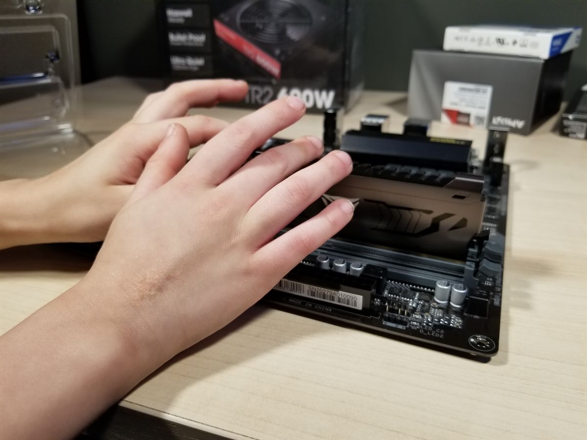 The Best 800 PC Build for Gaming, Streaming and Productivity Tom's