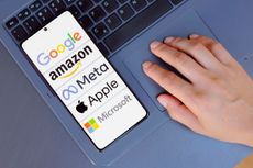 In this photo illustration, the Google, Amazon, Meta, Apple and Microsoft logos are displayed on a smartphone screen.