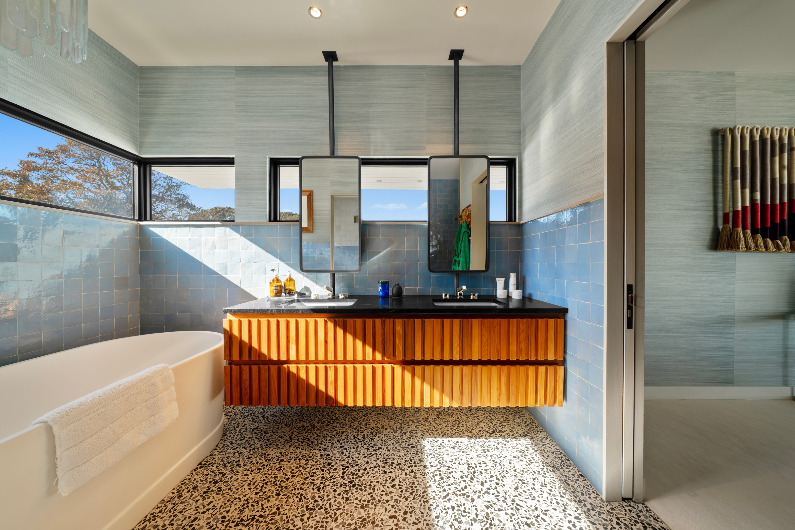 A bathroom in the Osofsky House
