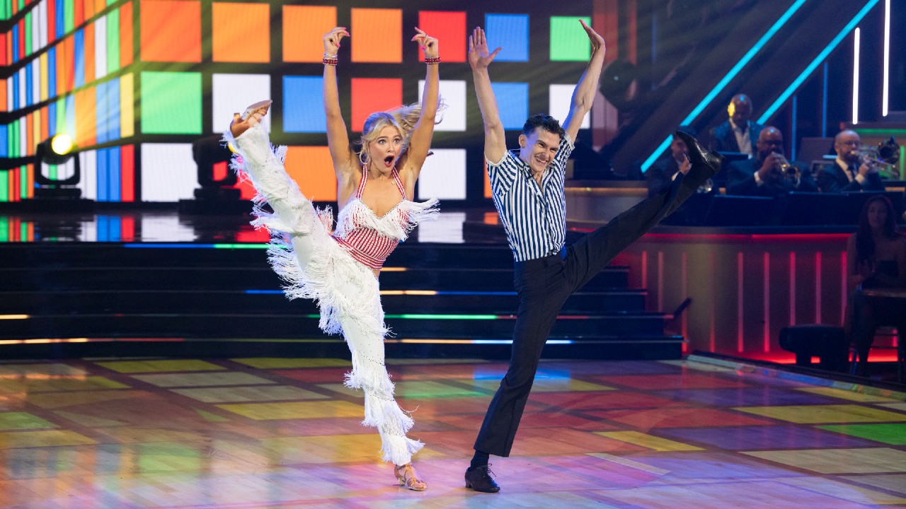 I Felt A Ton Of Nostalgia Watching Dancing With The Stars For The First Time In Years, But There's One Element I Appreciate So Much More Now