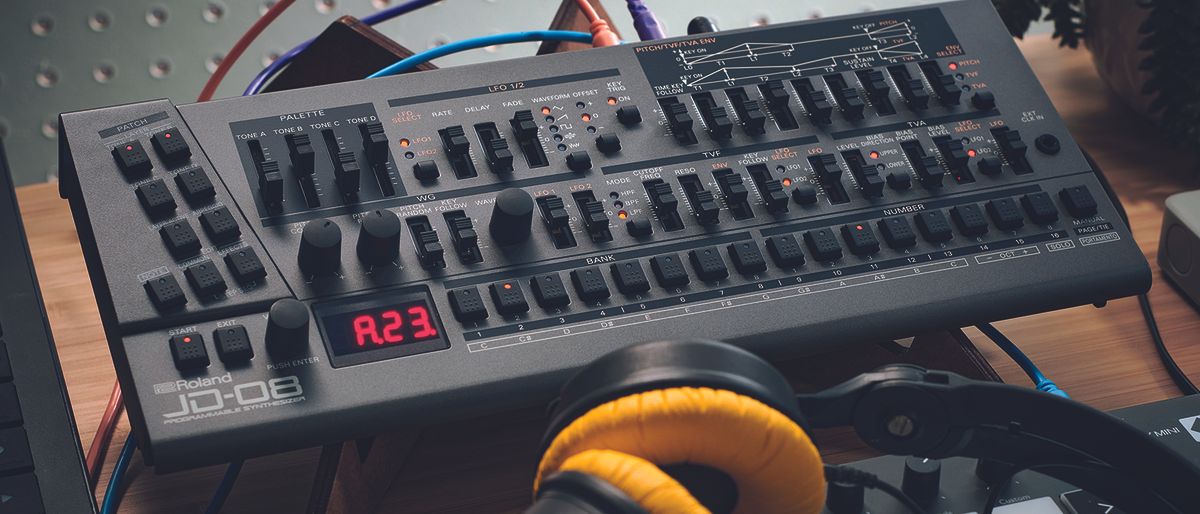 Roland JD-08