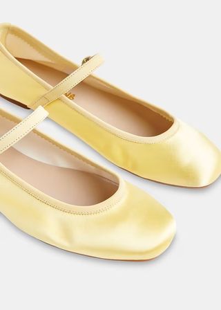 Regency Grosgrain-Trimmed Raffia Ballet Flats