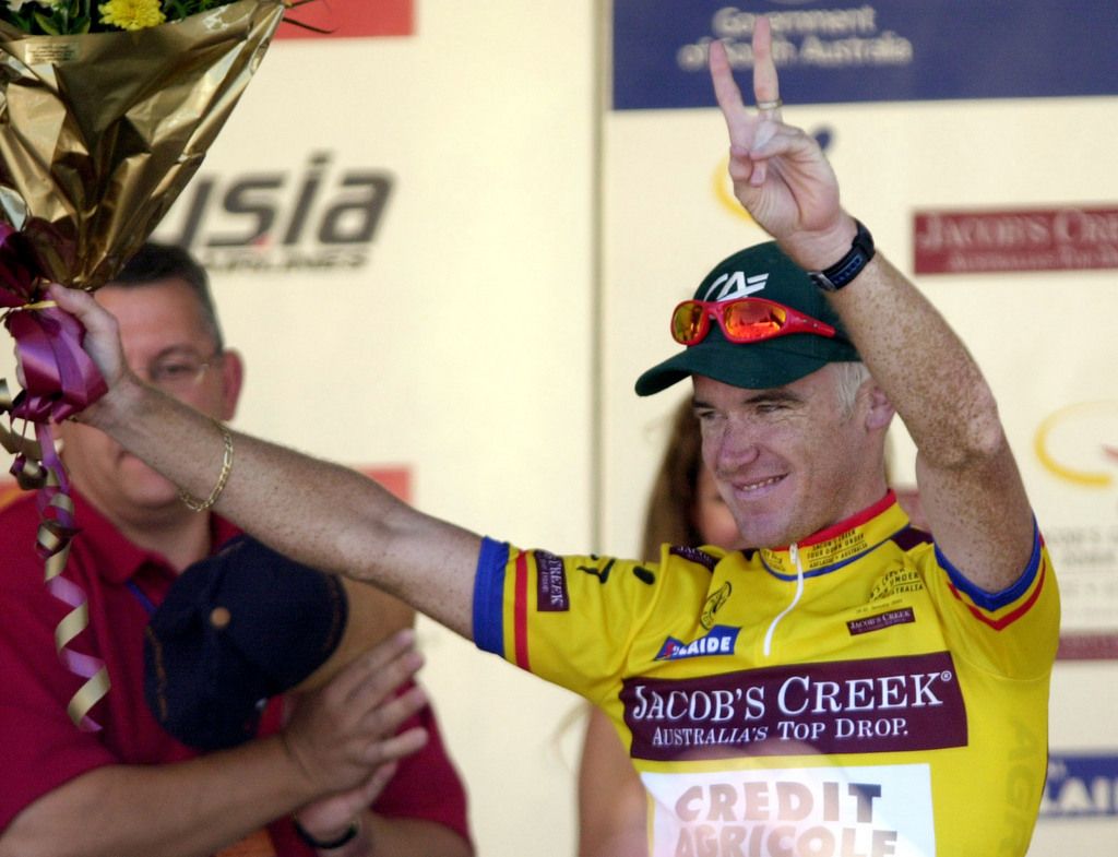 2001 Tour Down Under champion Stuart O'Grady salutes his home crowd