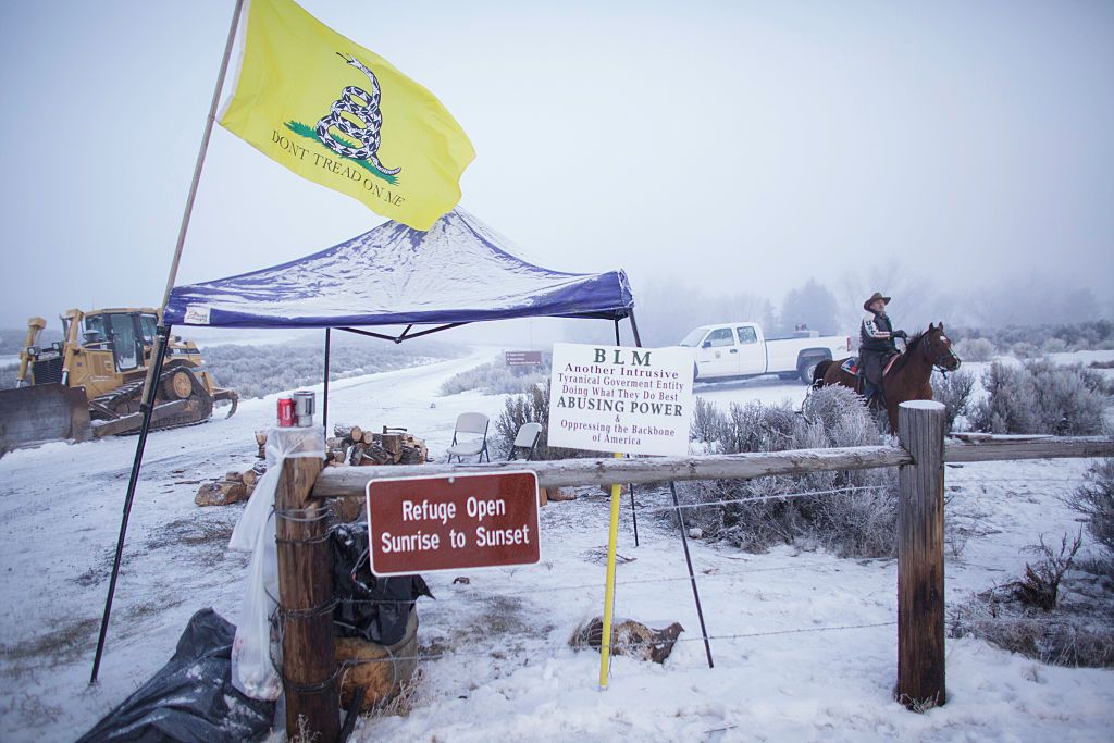 Oregon wildlife refuge occupiers left a trench full of &amp;quot;feces&amp;quot; near sacred Paiute grounds, FBI says