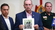 Palm Beach sheriff shows photo of rifle and backpack gunman left at Donald Trump's golf course