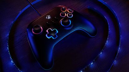 The PowerA Advantage controller for Xbox Series X and S, encircled by the Lumectra RGB LED light strip
