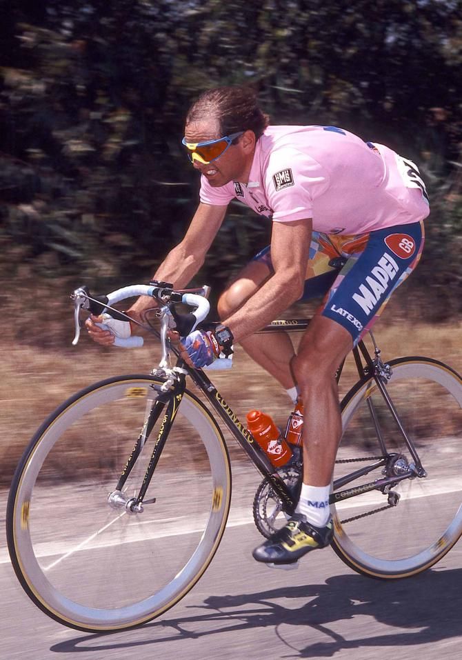 Tony Rominger in pink at the 1995 Giro d'Italia