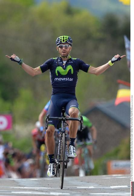Alejandro Valverde celebrates
