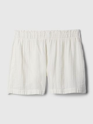 gap white shorts