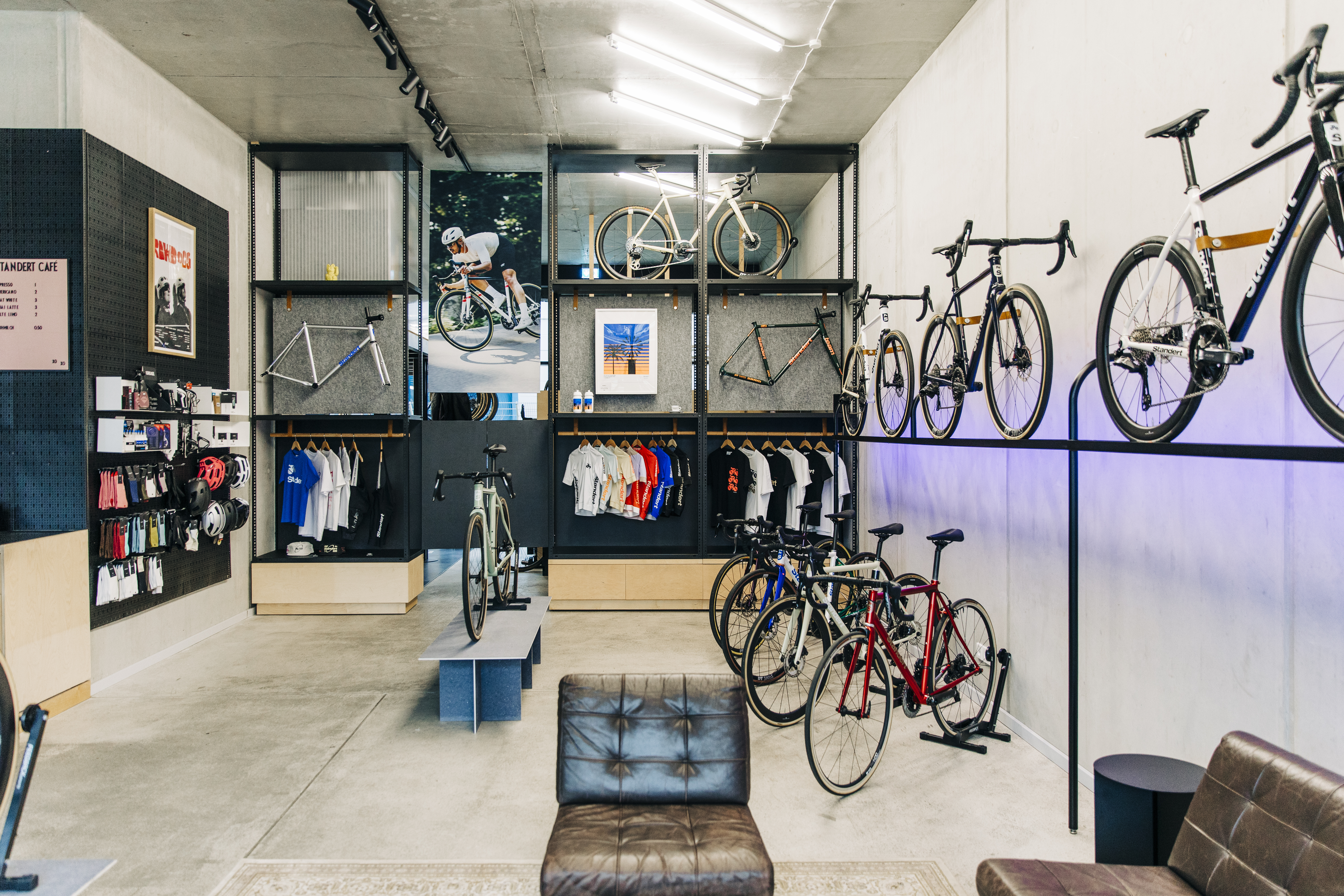 Rows of bikes in Berlin&#039;s Standert store