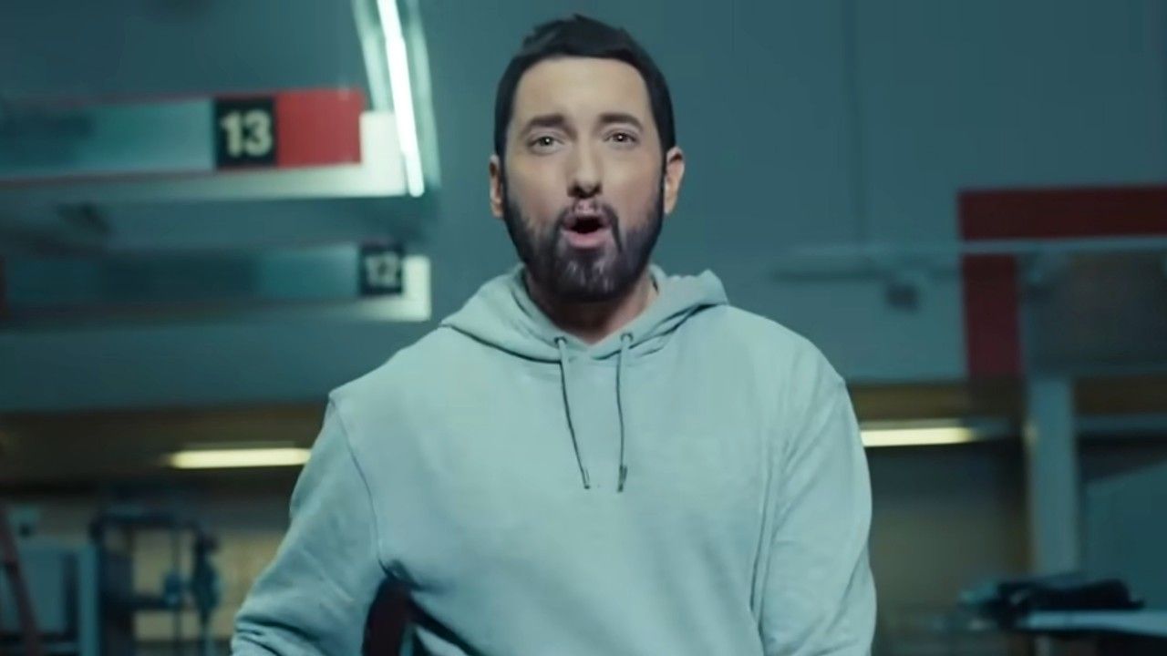 Eminem inova com balde de pipoca grátis para lançamento de 'Stans'