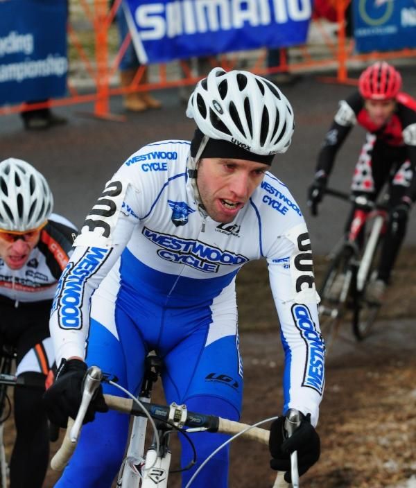 Roger Aspholm (Westwood Cycle) leading Peter Webber
