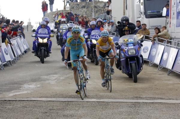 Andrey Kashechkin and Alexander Vinokourov