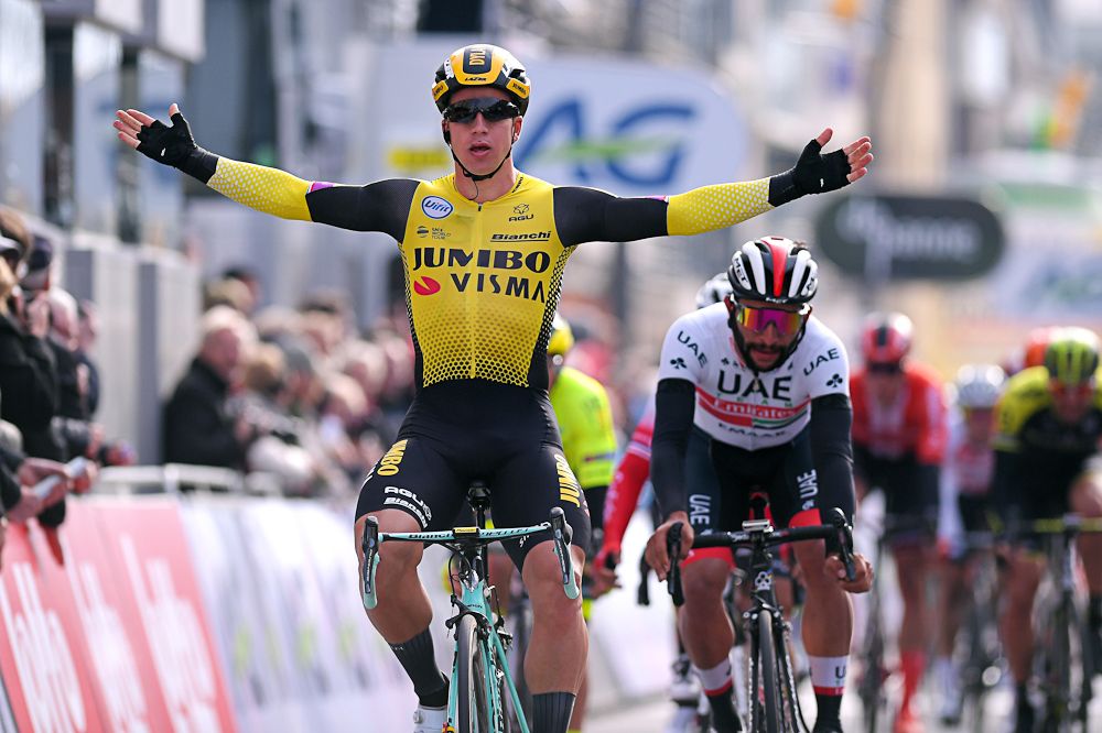 Dylan Groenewegen wins Driedaagse Brugge-De Panne