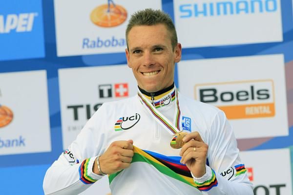 Philippe Gilbert (Belgium) proudly wears the rainbow jersey.