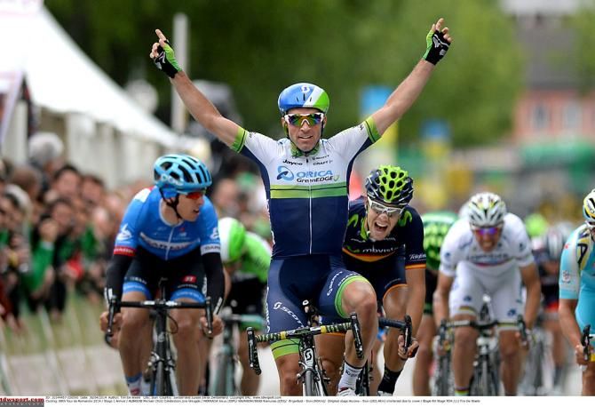 Michael Albasini (Orica-GreenEDGE) wins stage 1 in Romandie