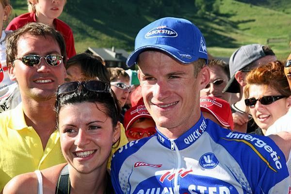 Michael Rogers (Quick.Step) poses with his wife-to-be, Alessia.