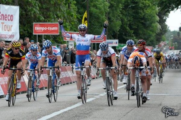 Jurgen Roelandts (Silence-Lotto) smiles with disappointment as Serguei Ivanov (Team Katusha) claims victory.