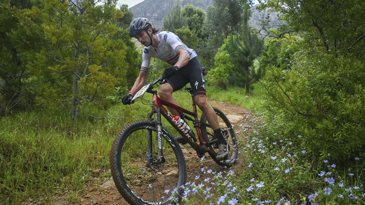 Matthew Beers of 91-songo-Specialized on his way to winning the 2021 Absa Cape Epic Prologue with Jordan Sarrou