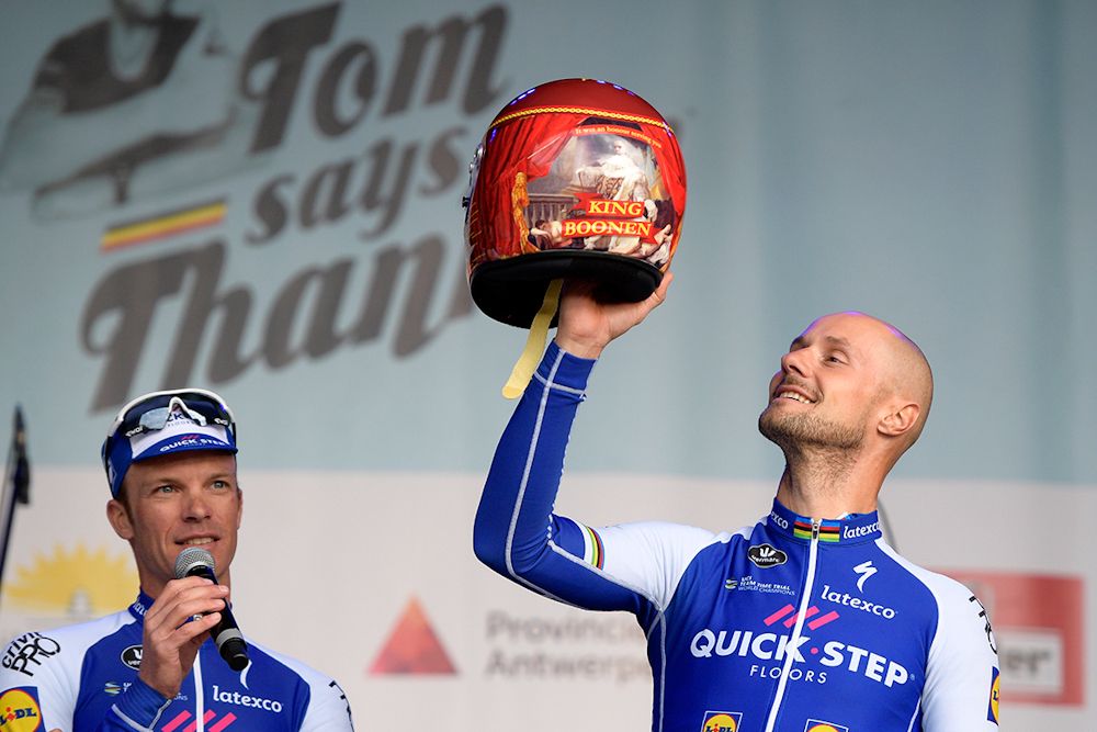 Tom Boonen admires the "King Boonen" helmet, a gift from his Quick-Step teammates