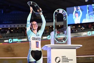 Picture by Alex Broadway/SWpix.com - 04/12/2021 - Cycling - UCI Track Champions League Round 4 - London / Lee Valley VeloPark, London, England - Great Britain's Katie Archibald with the UCI Track Champions League Women's Enduirance trophy.