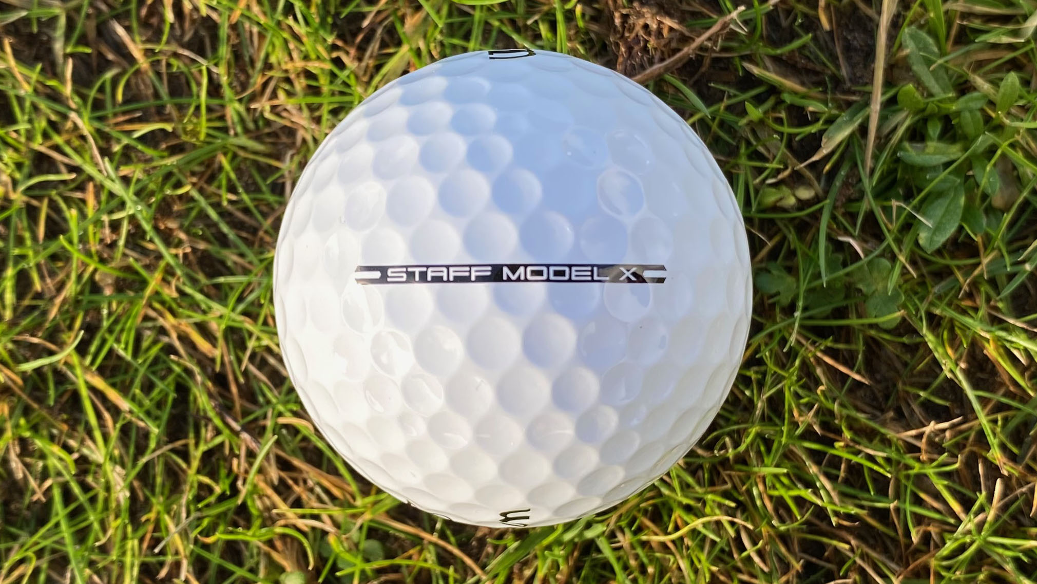 Photo of the Wilson Staff Model X Golf Ball