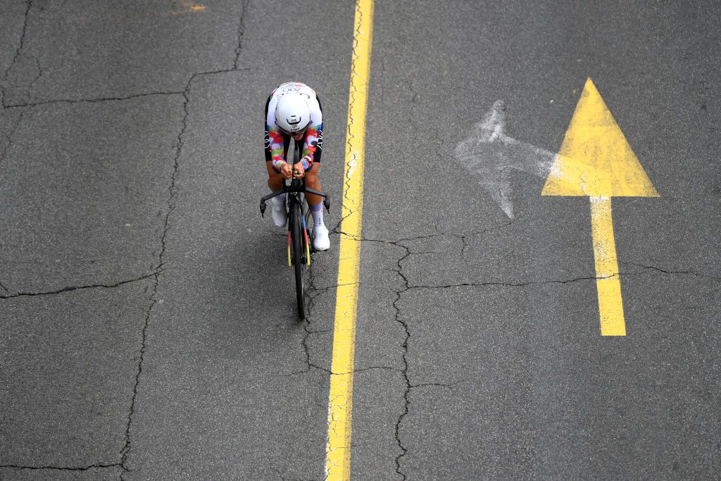 Images from the individual time trial on stage 8 of the Tour de France Femmes 2023