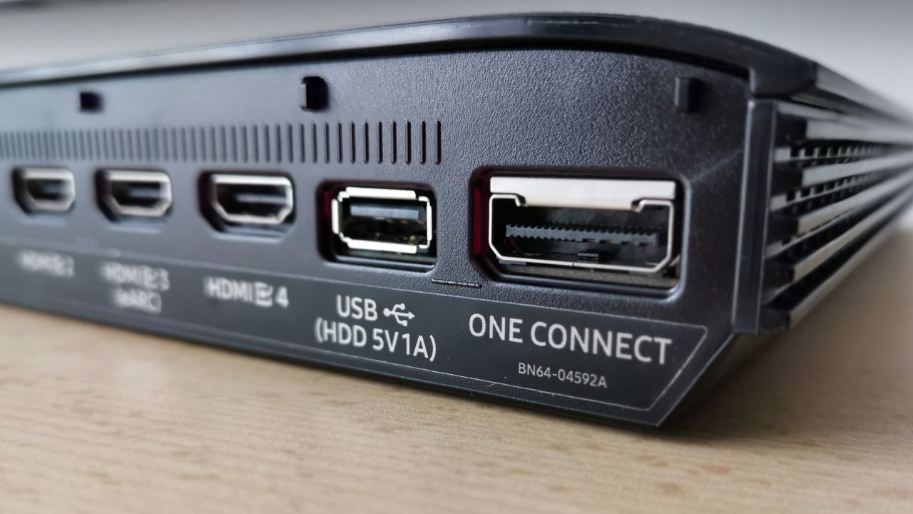 One connect box for Samsung QN95A with ports in view