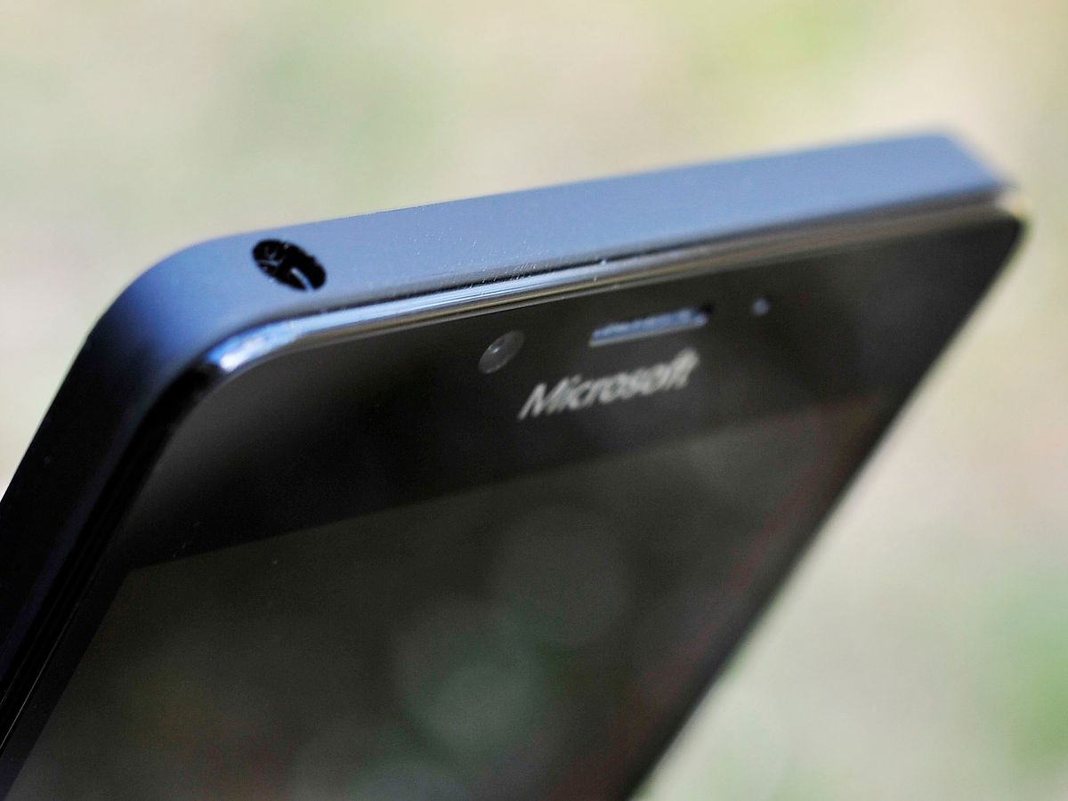 Mozo Black Rim for Lumia 950