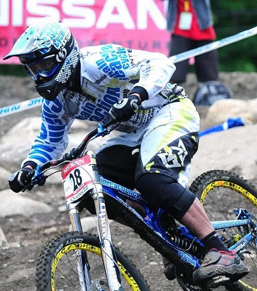 Chris Kovarik (Chain Reaction Intense) corners.