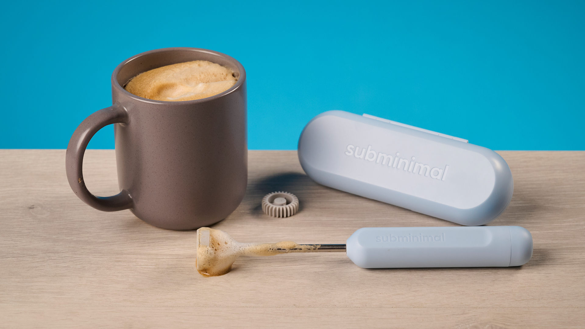 the subminimal nanofoamer go in sky blue photographed against the blue tom's guide background