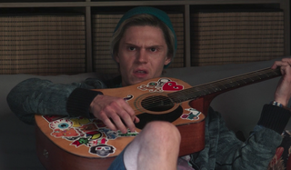 evan peters ralph boehner playing guitar on wandavision finale