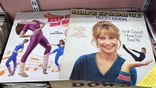 The 90s revival continues! WH Smith announces it's selling vinyl in shops again