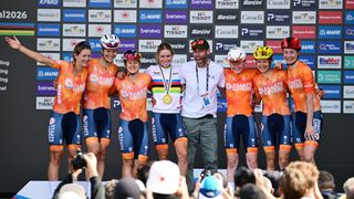 ‘I'm forever thankful for them' – Demi Vollering gets the rainbow jersey, but Worlds triumph belongs to the full Dutch team