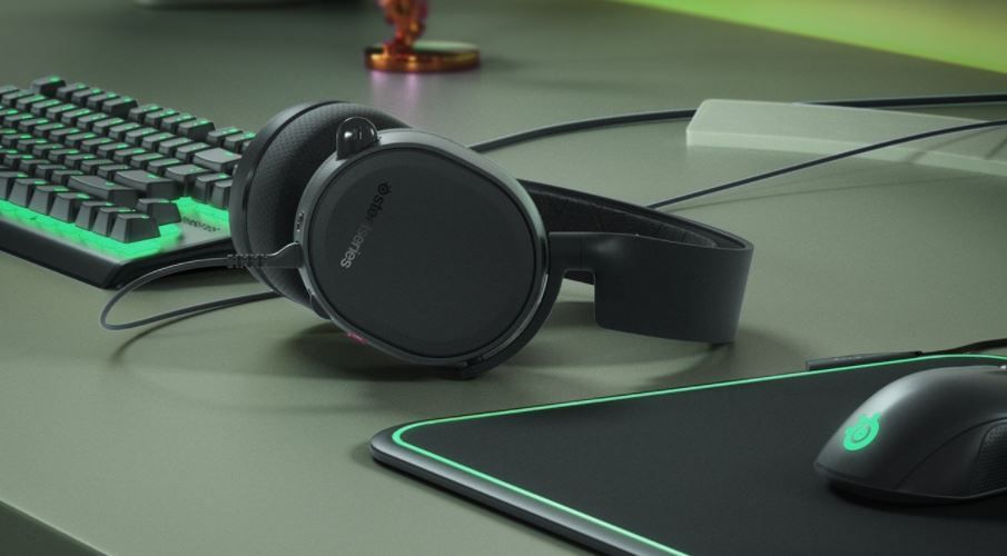 Steelseries Arctis 3 Lifestyle