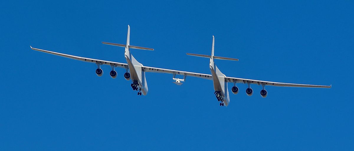 Stratolaunch's giant carrier plane Roc and its Talon-A testbed takes off from the Mojave Air and Space Port in Mojave, California on the company's first captive carry test on Oct. 28, 2022.