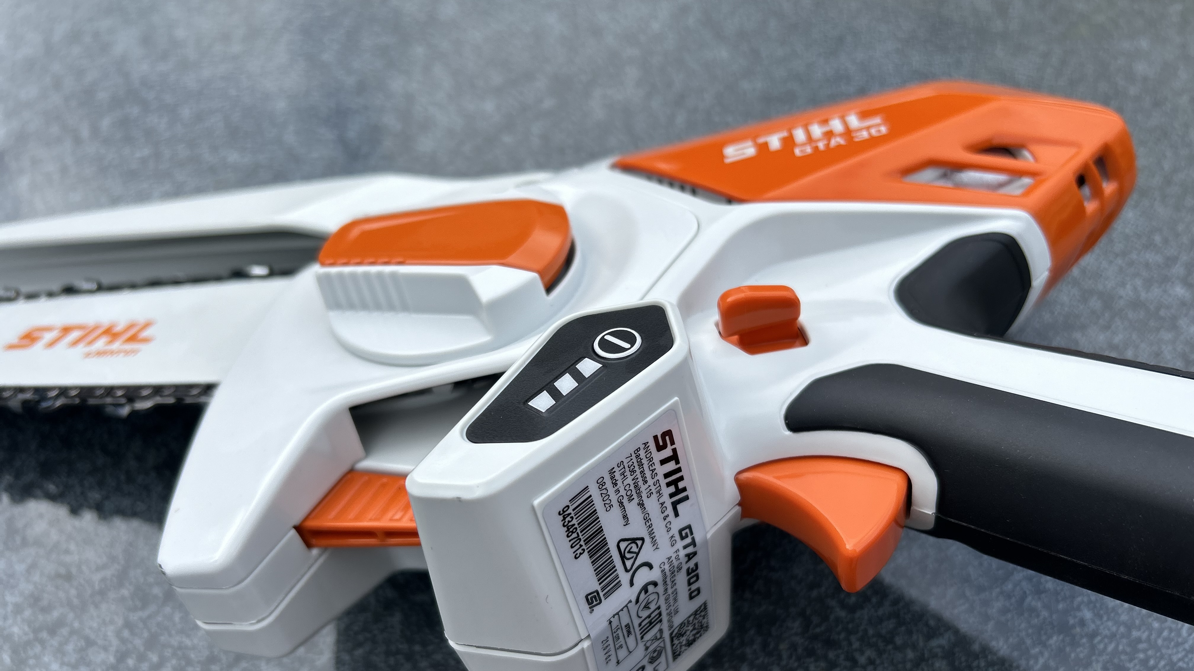 Stihl GTA 30 cordless garden pruner