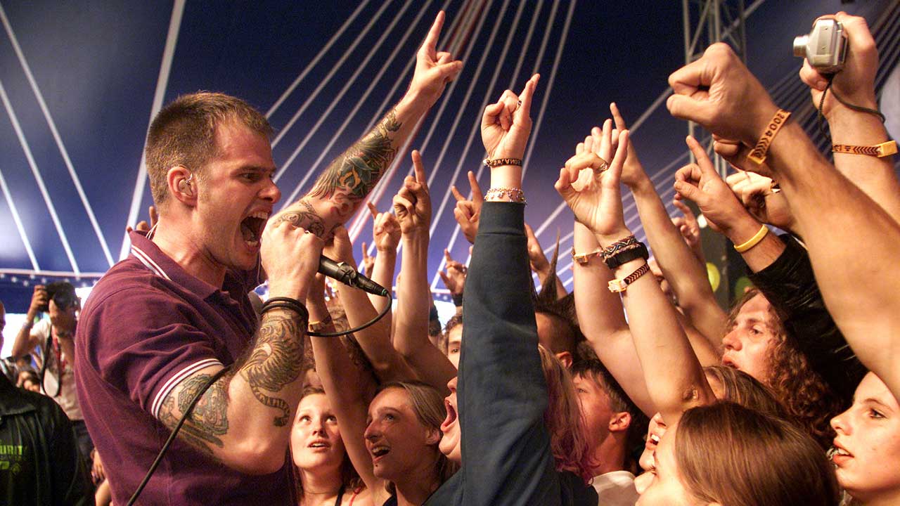 Dropkicks Murphys' Al Barr singing inches from the audience
