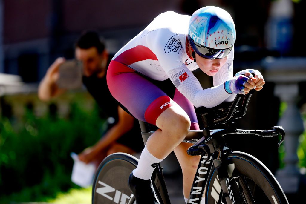 LEUVEN BELGIUM SEPTEMBER 07 Maike Van Der Duin of The Netherlands and Team CanyonSram Racing White best young jersey sprints during the 25th Simac Ladies Tour 2023 Stage 2 a 71km individual time trial from Leuven to Leuven UCIWWT on September 07 2023 in Leuven Belgium Photo by Bas CzerwinskiGetty Images