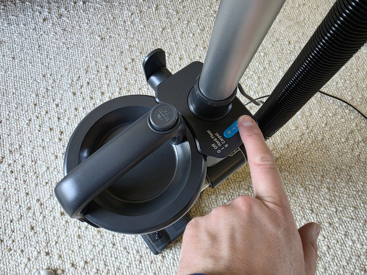 Hoover HL2 TurboStyle vacuum cleaner in reviewer's home