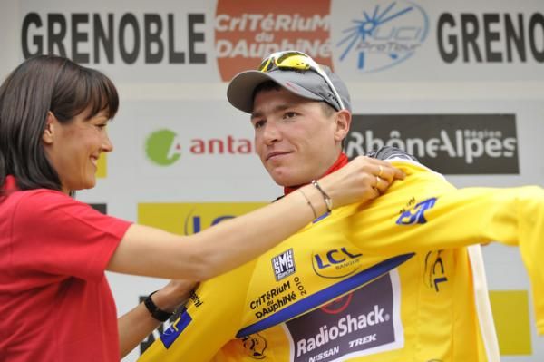 Jani Brajkovic (Radioshack) receives his yellow jersey