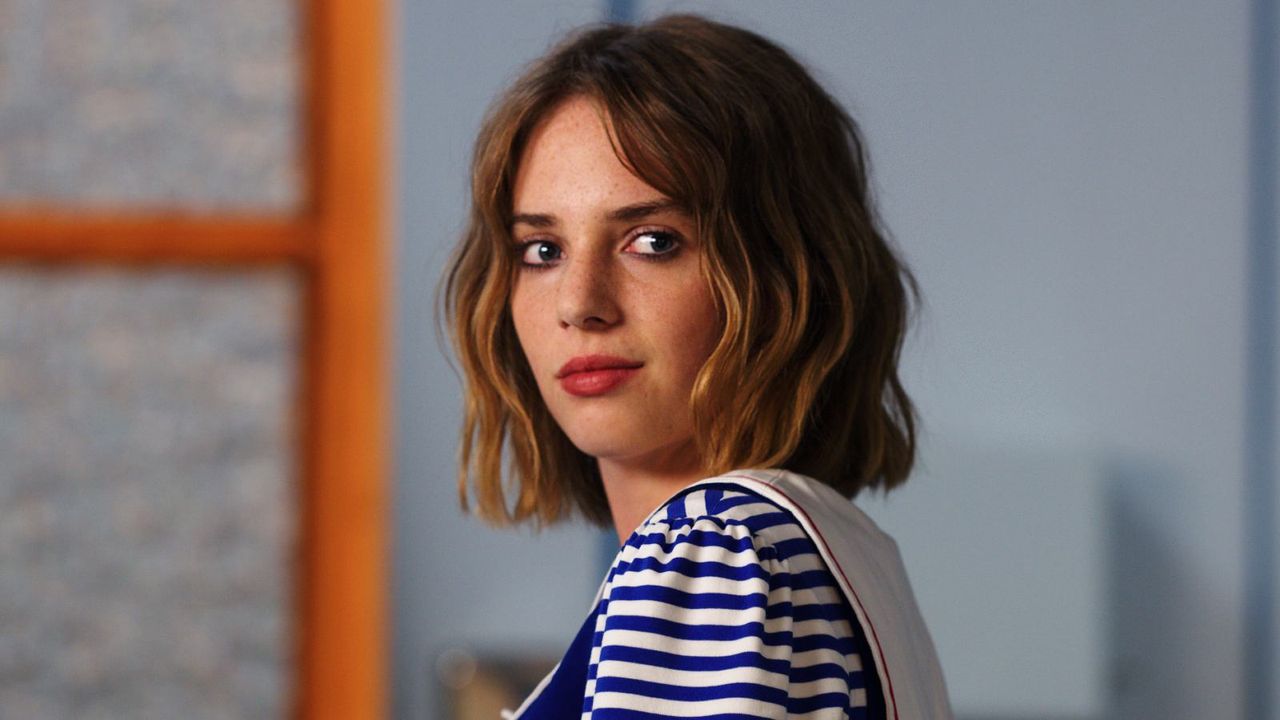 Maya Hawke as Robin Buckley in Stranger Things season 3