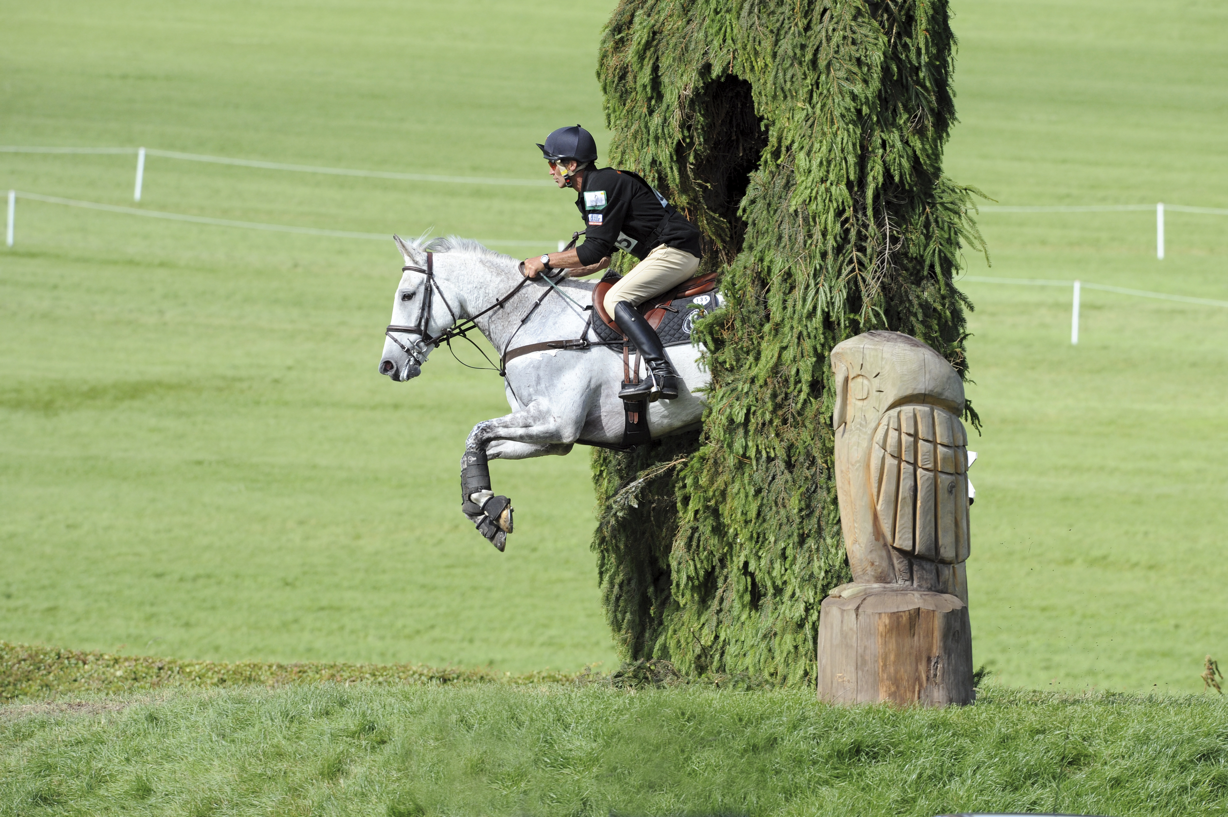 The start of his Barbury success… Avebury takes the first of four Barbury CIC3* titles in 2012