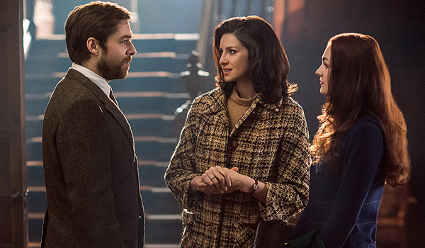 claire brianna and roger talking outlander