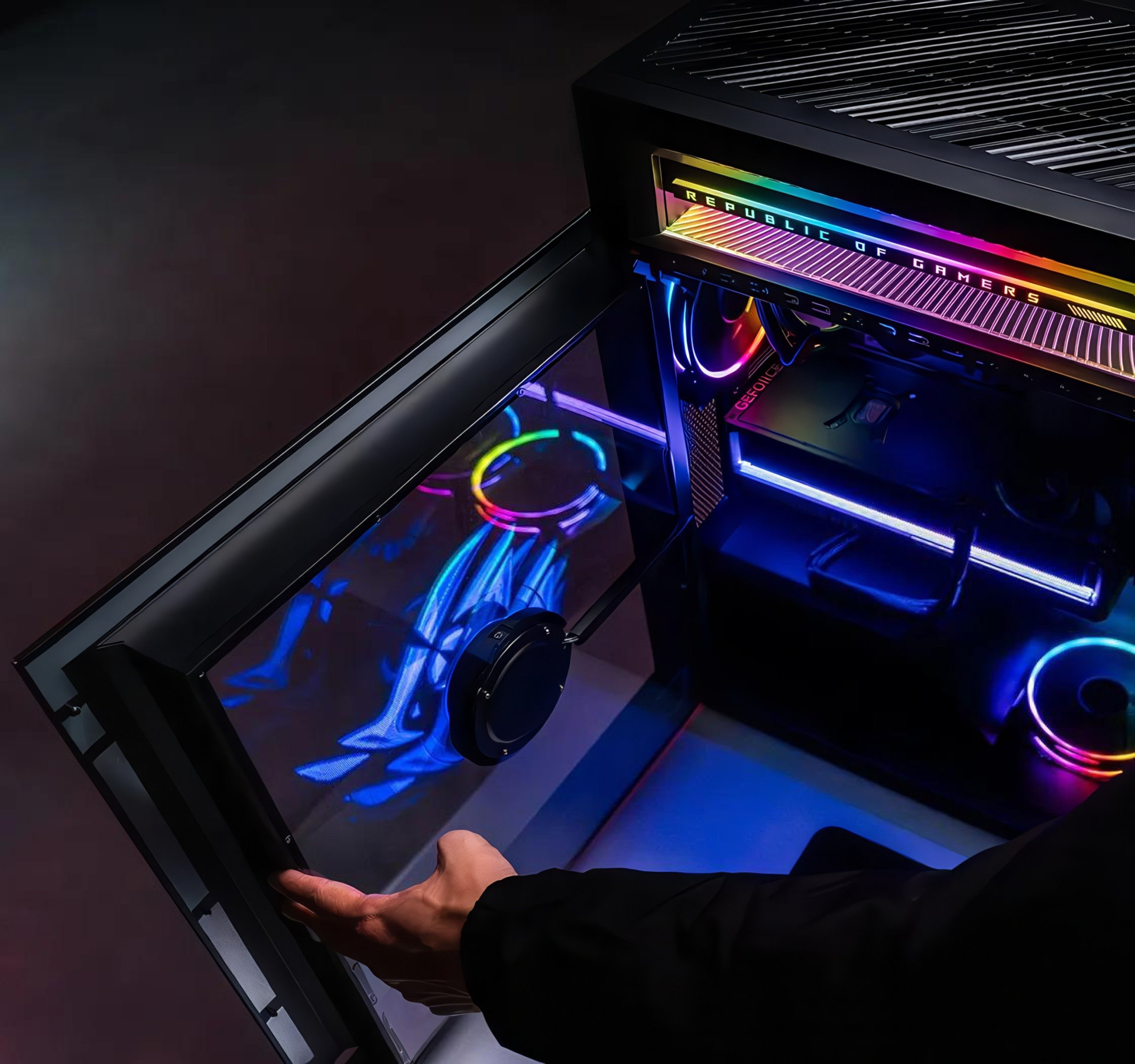 A promotional image for the Asus ROG G1000 gaming PC