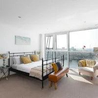 Western Gateway ApartmentDistance to Excel: Western Gateway ApartmentDistance to Excel: