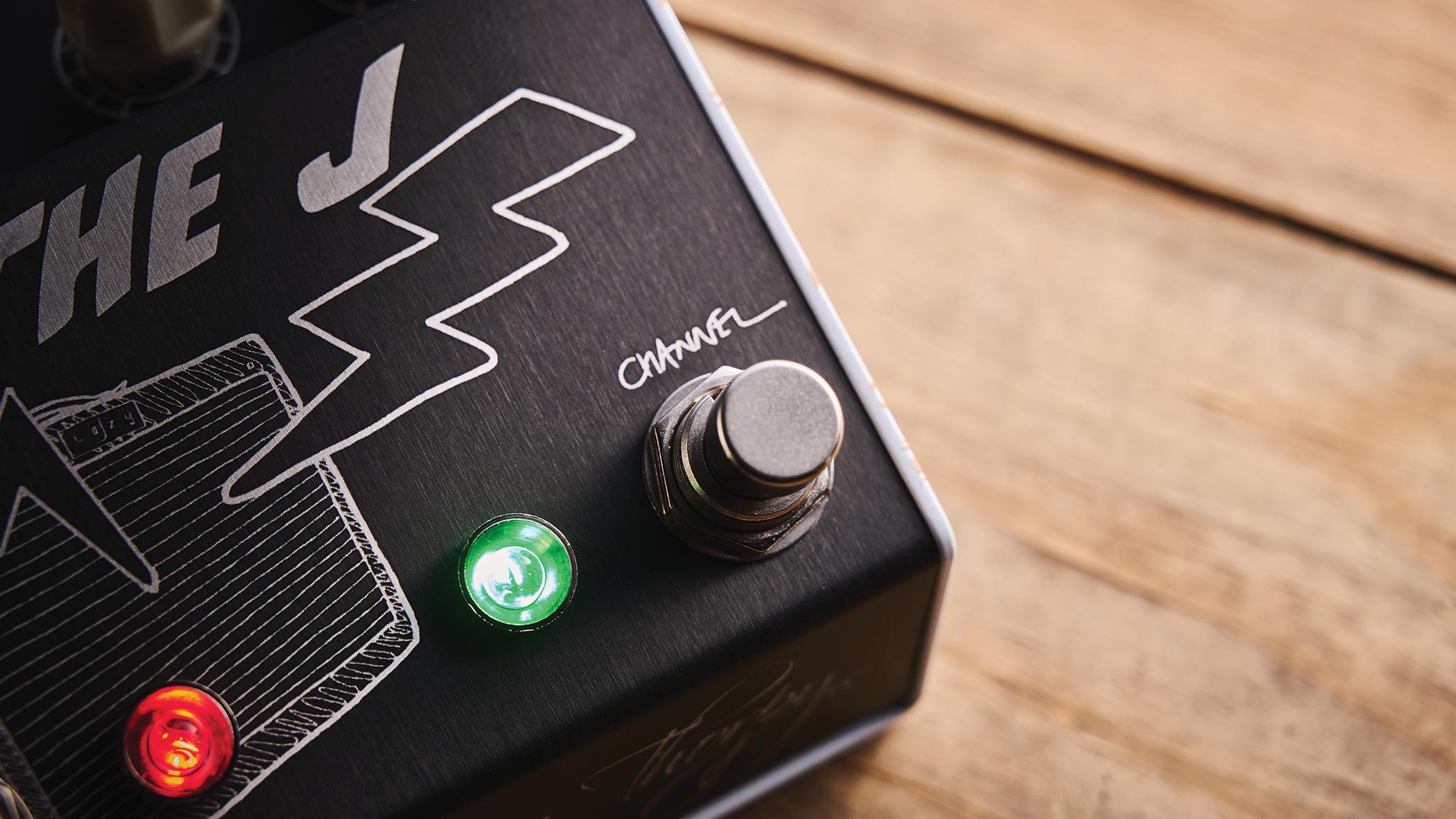 ThorpyFX x Lazy J The J: Analogue amp emulator based on the Lazy J J 20 amplifier